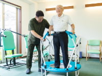 特徴的な機器を用いた身体ケア・リラクゼーション